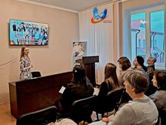 В Хойникском районном ЦГЭ состоялась планёрка, посвящённая 103-летию санитарно-эпидемиологической службы. В Хойникском районном ЦГЭ состоялась планёрка, посвящённая 103-летию санитарно-эпидемиологической службы.